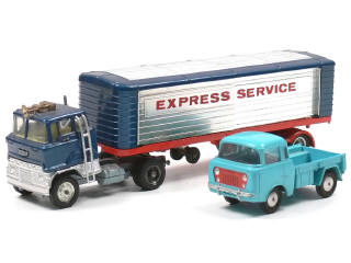 Lot 409 - CORGI TOYS (GB) (2)