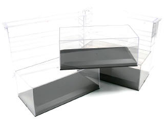 Lot 275 - DIVERS (13)