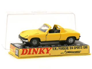 Lot 686 - DINKY TOYS (GB) (1)