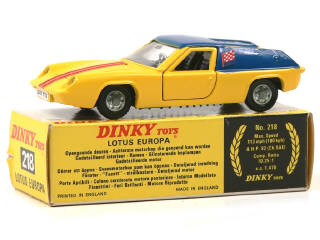 Lot 690 - DINKY TOYS (GB) (1)