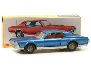 Lot 677 - DINKY TOYS (GB) (1)