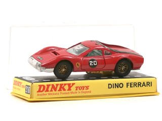 Lot 688 - DINKY TOYS (GB) (1)