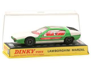 Lot 682 - DINKY TOYS (GB) (1)