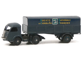 Lot 575 - DINKY TOYS (FRANCE) (1)