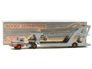Lot 585 - DINKY TOYS (FRANCE) (1)