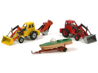 Lot 715 - DINKY TOYS (GB) (3)