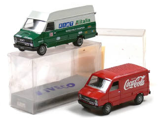 Lot 368 - OLD CARS (ITALIE) (2)
