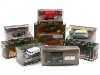 Lot 427 - CORGI TOYS (GB) (9)