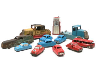 Lot 274 - DIVERS (12)