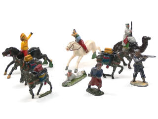 Lot 185 - FIGURINES DIVERSES (15)