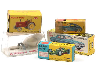 Lot 266 - DIVERS (5)