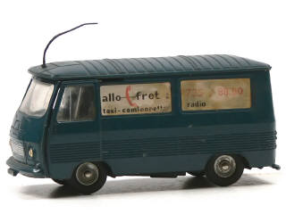 Lot 593 - DINKY TOYS (FRANCE) (1)