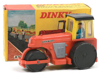 Lot 338 - DINKY TOYS (GB) (1)