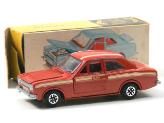 Lot 256 - DINKY TOYS (GB) (1)