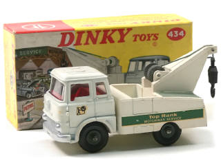 Lot 369 - DINKY TOYS (GB) (1)