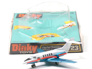 Lot 388 - DINKY TOYS (GB) (1)