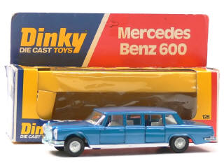 Lot 270 - DINKY TOYS (GB) (1)