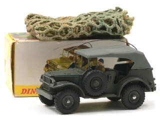 Lot 227 - DINKY TOYS (FRANCE) (1)
