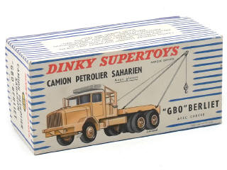 Lot 138 - DINKY TOYS (FRANCE) (1)