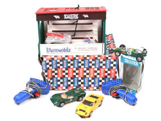 Lot 126 - SCALEXTRIC (6)
