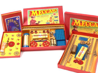 Lot 120 - MECCANO (3)