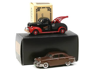 Lot 547 - BROOKLIN MODELS (GB) (2)