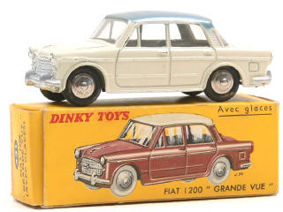 Lot 440 - DINKY TOYS (FRANCE) (1)