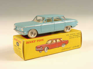 Lot 324 - DINKY TOYS FRANCE (1)