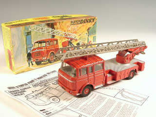 Lot 544 - DINKY TOYS FRANCE (1)
