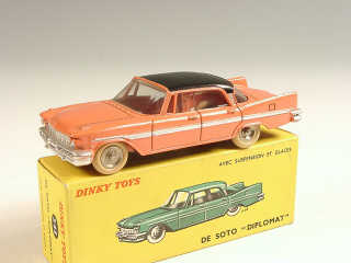 Lot 266 - DINKY TOYS FRANCE (1)