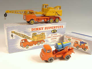Lot 376 - DINKY TOYS GB (2)
