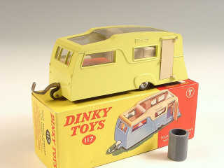 Lot 459 - DINKY TOYS GB (1)