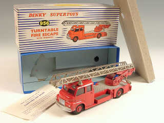 Lot 372 - DINKY TOYS GB (1)