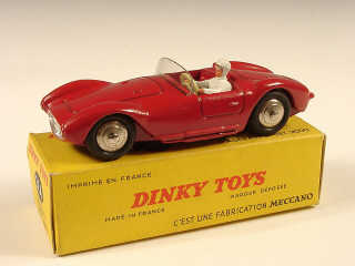 Lot 307 - DINKY TOYS FRANCE (1)