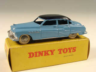 Lot 313 - DINKY TOYS (FRANCE) (1)