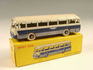 Lot 573 - DINKY TOYS FRANCE (1)
