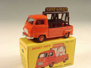Lot 558 - DINKY TOYS FRANCE (1)