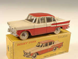 Lot 328 - DINKY TOYS FRANCE (1)