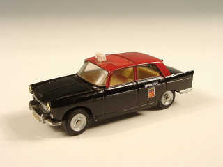Lot 305 - DINKY TOYS FRANCE (1)