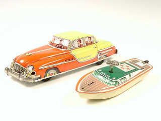 Lot 625 - DIVERS (2)