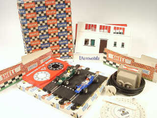 Lot 688 - SCALEXTRIC (7)
