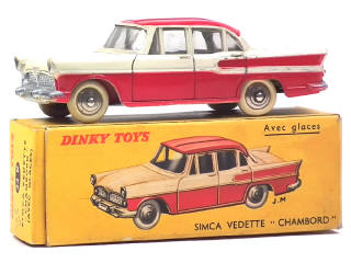 Lot 377 - DINKY TOYS (FRANCE) (1)