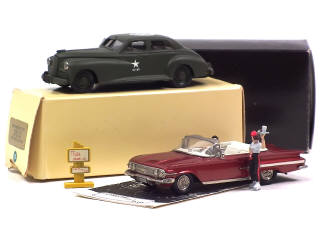 Lot 431 - BROOKLIN MODELS (GB) (2)