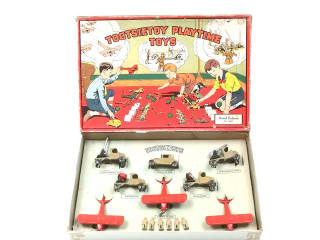 Lot 246 - TOOTSIETOY (USA) (1)