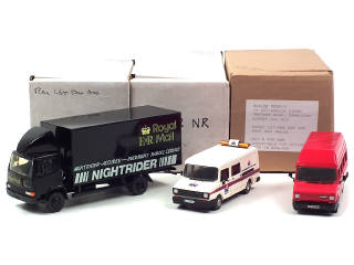Lot 299 - ROXLEY MODELS & DIVERS (3)