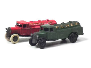 Lot 538 - DINKY TOYS (GB) (2)