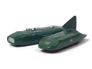 Lot 533 - DINKY TOYS (GB) (2)