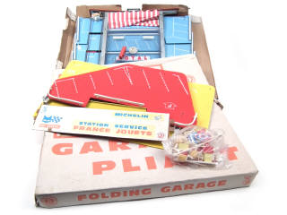 Lot 444 - FRANCE JOUETS (FRANCE) (2)