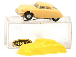 Lot 710 - SAN - MARUSAN TOYS (JAPON) (1)