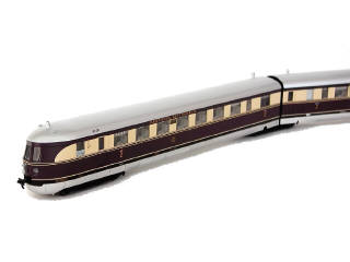 Lot 237 - MÄRKLIN 'HO' (ALLEMAGNE) (2)